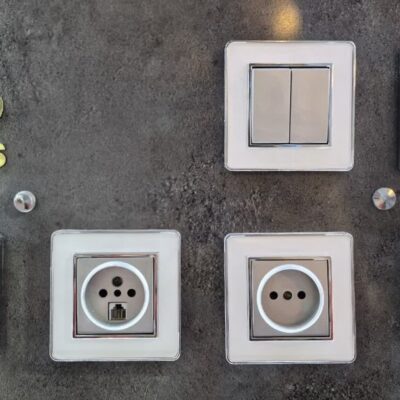 کلید و پریز جهان الکتریک مدل ویترا نقره ای استیل